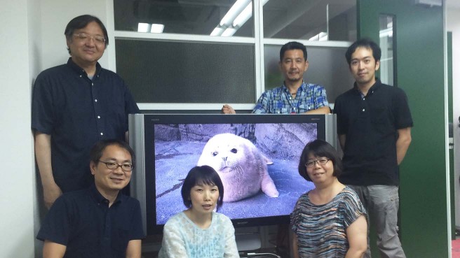 制作スタッフ 左下:上村晴彦プロデューサー(筆者) 中央:牛久保明子プロデューサー(ノマド)
